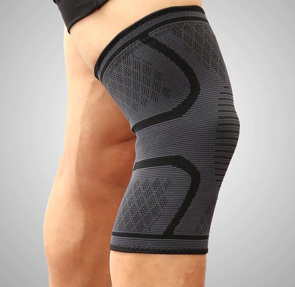 Protégez vos genoux avec les genouillères de sport de haute qualité. Amortit les chocs et maintient les articulations stables. Idéal pour les activités à haute intensité. Profitez de vos entraînements en toute confiance!