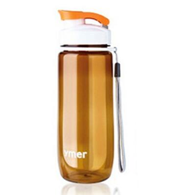 Gourde type Bouteille d'eau pratique de 560ml avec clapet anti-fuite le compagnon idéal pour votre sport.